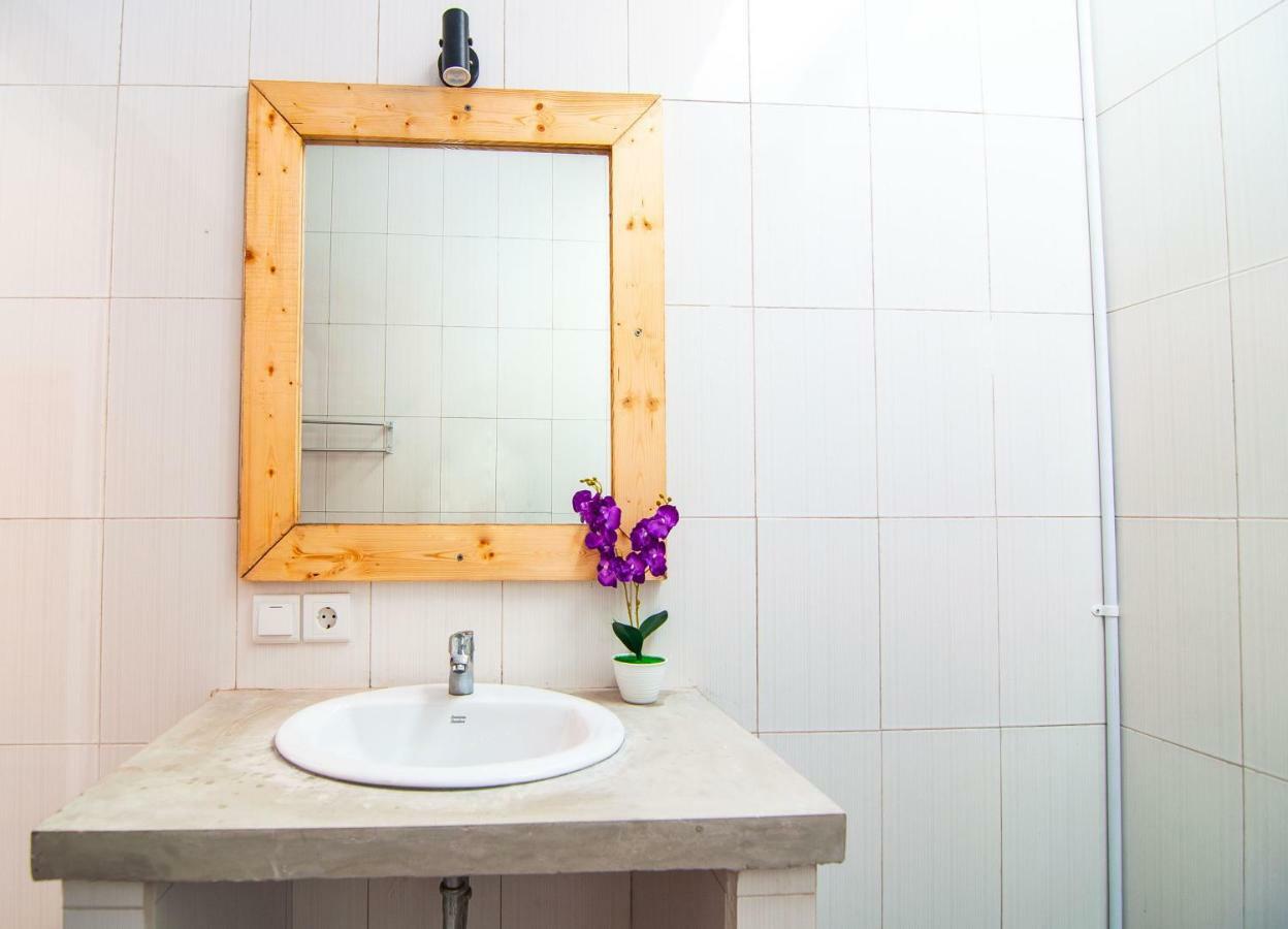Bali Manik Guest House Canggu ภายนอก รูปภาพ